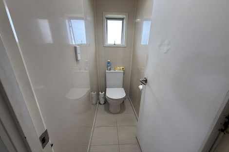 Photo of property in 2/18 Mirrabooka Avenue, Botany Downs, Auckland, 2010