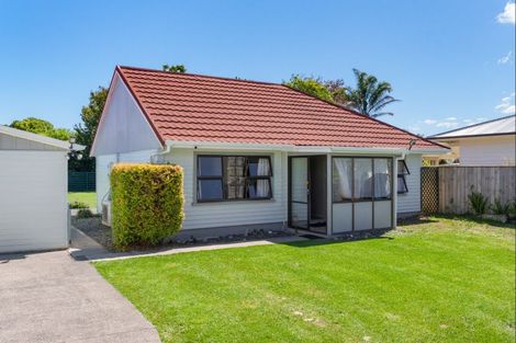 Photo of property in 6 Charles Street, Riverdale, Gisborne, 4010