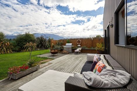 Photo of property in 10 Lake Hills Road, Inland Road, Kaikoura, 7373