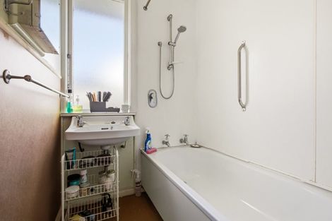 Photo of property in 224 Te Rangitautahanga Road, Turangi, 3334
