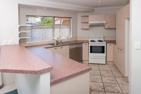 Photo of property in 4/8 Saints Court, Manurewa, Auckland, 2102