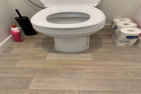 Photo of property in 28 Hillcrest Avenue, Hillcrest, Auckland, 0627