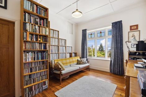 Photo of property in 76 Elm Row, Dunedin Central, Dunedin, 9016