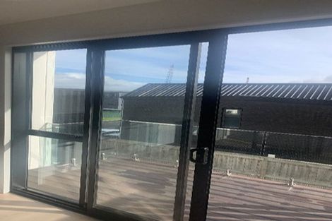 Photo of property in 2/14 Ayr Road, Pakuranga, Auckland, 2010