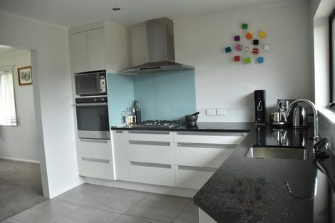 Photo of property in 25 Surrey Street, Taradale, Napier, 4112