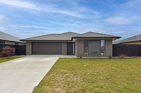 Photo of property in 2 Tara Crescent, Woodend, 7610