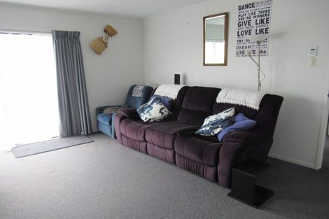 Photo of property in 1/25 Invercargill Drive, Kelson, Lower Hutt, 5010