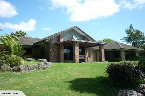 Photo of property in 355 Henderson Valley Road, Henderson Valley, Auckland, 0612