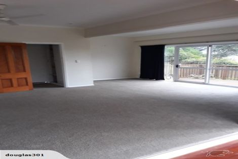 Photo of property in 130 Pikarere Street, Titahi Bay, Porirua, 5022