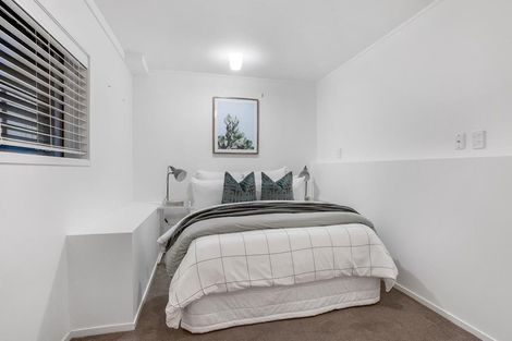 Photo of property in 3/28 Beach Road, Castor Bay, Auckland, 0620