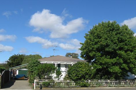 Photo of property in 30 Riverbank Street, Ebdentown, Upper Hutt, 5018