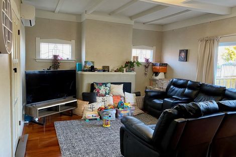 Photo of property in 19 Hazel Avenue, Mount Roskill, Auckland, 1041