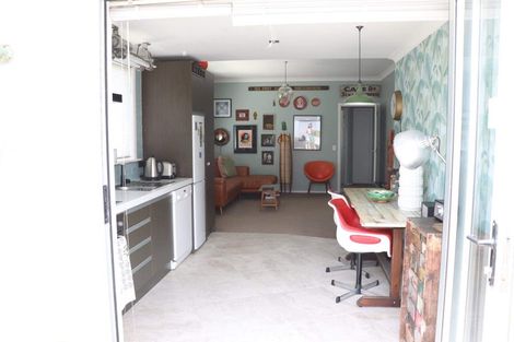 Photo of property in 30 Downe Street, New Plymouth, 4310