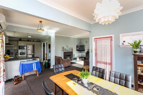 Photo of property in 41a Omata Road, Marfell, New Plymouth, 4310