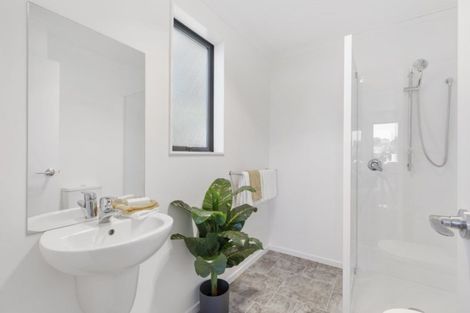 Photo of property in 13 Waiora Road, Stanmore Bay, Whangaparaoa, 0932