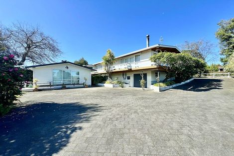 Photo of property in 6 Bernard Street, Two Mile Bay, Taupo, 3330