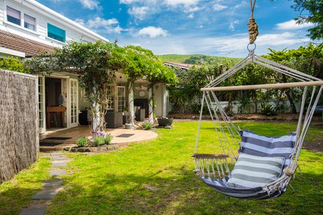 Photo of property in 9 Moana Road, Okitu, Gisborne, 4010