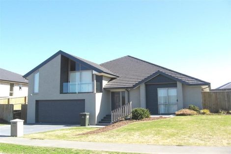 Photo of property in 43 Puhara Avenue, Parklands, Christchurch, 8083