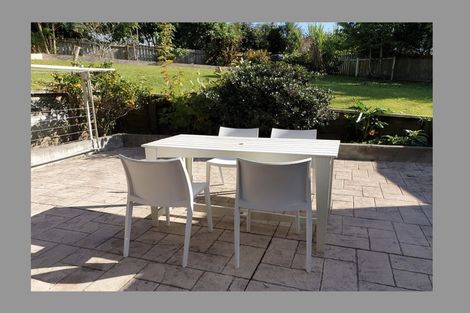 Photo of property in 47 Lagoon Way, West Harbour, Auckland, 0618