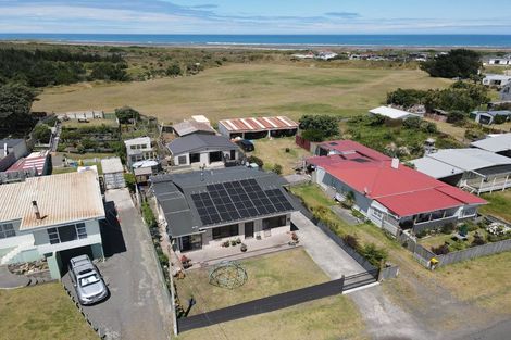 Photo of property in 23 Wainui Street, Koitiata, Whanganui, 4581