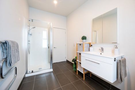 Photo of property in The Terraces, 32/9 Humber Street, Pandora, Napier, 4110