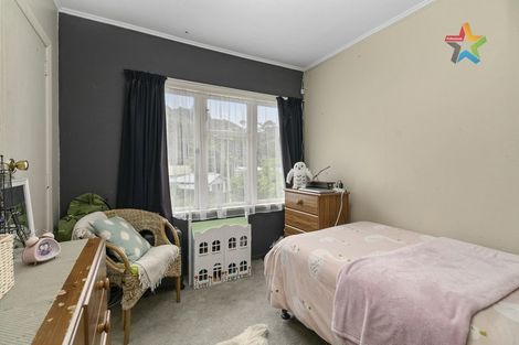 Photo of property in 27 Eldon Grove, Taita, Lower Hutt, 5019