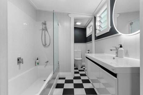 Photo of property in 32 Tui Crescent, Maunu, Whangarei, 0110