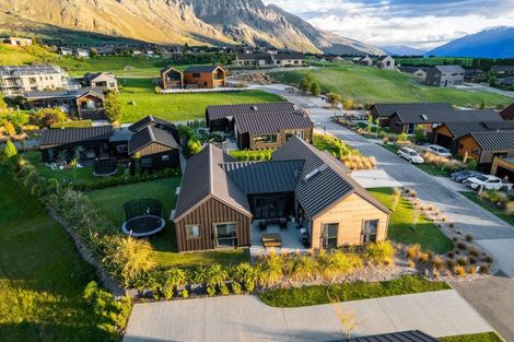 Photo of property in 4 Polperro Court, Jacks Point, Queenstown, 9371