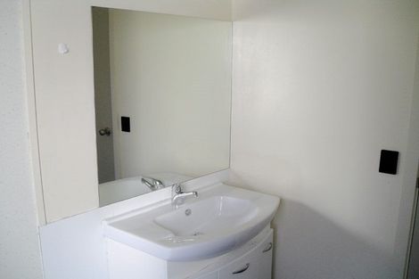 Photo of property in Basin Reserve Complex, 47/4 Sussex Street, Mount Cook, Wellington, 6021