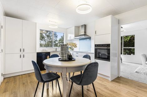 Photo of property in 1/13 Erica Road, Sunnynook, Auckland, 0620