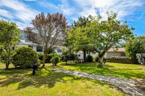 Photo of property in 20a Canterbury Street, Picton, 7220