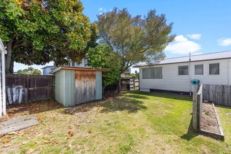 Photo of property in 24 Richmond Avenue, Richmond Heights, Taupo, 3330