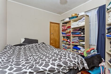 Photo of property in 10 Ribblesdale Road, Henderson, Auckland, 0612