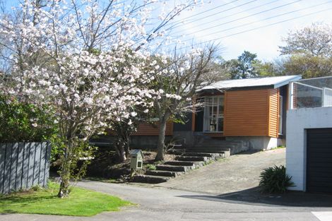 Photo of property in 10 Govett Avenue, Frankleigh Park, New Plymouth, 4310
