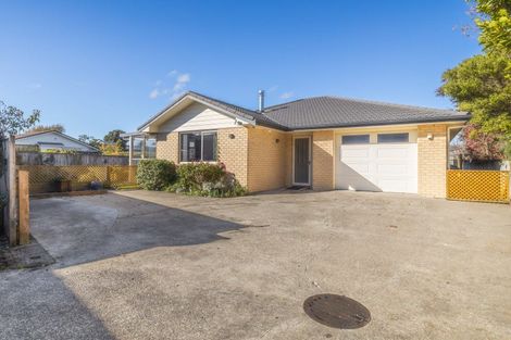 Photo of property in 1 Mcilwaine Place, Marton, 4710