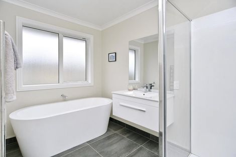 Photo of property in 56 Watkins Drive, Rangiora, 7400