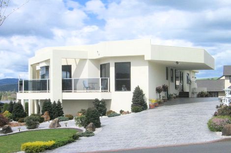 Photo of property in 12 Cobbe Place, Pomare, Rotorua, 3015