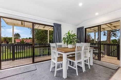 Photo of property in 2/187 Carnoustie Drive, Wattle Downs, Auckland, 2103