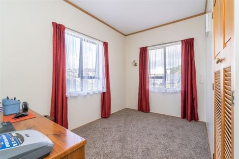 Photo of property in 47 Barnes Drive, Caversham, Dunedin, 9011