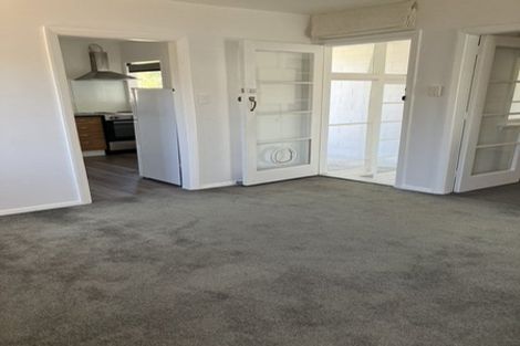 Photo of property in 109 Beachville Road, Redcliffs, Christchurch, 8081