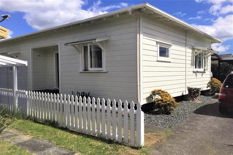 Photo of property in 3/45 East Street, Papakura, 2110