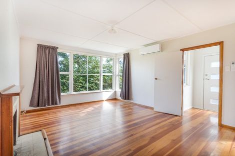Photo of property in 6 Hereford Street, Cannons Creek, Porirua, 5024