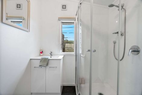 Photo of property in 124 Kanohi Road, Kaukapakapa, 0873