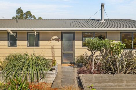 Photo of property in 29 Te Papau Crescent, Diamond Harbour, 8972