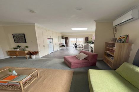 Photo of property in 332 Adelaide Road, Newtown, Wellington, 6021