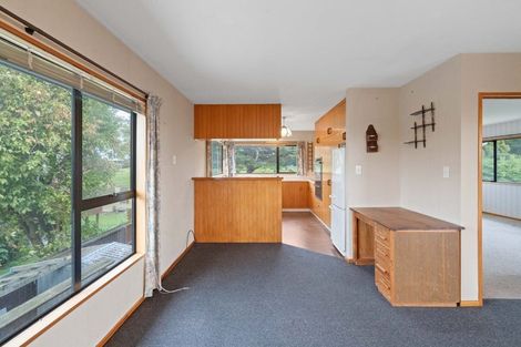 Photo of property in 11 Briarmont Street, Avondale, Christchurch, 8061