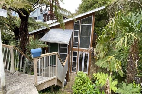 Photo of property in 2 Bendbrook Way, Ngaio, Wellington, 6035