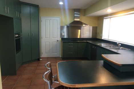 Photo of property in 9 The Topdeck, Whitby, Porirua, 5024