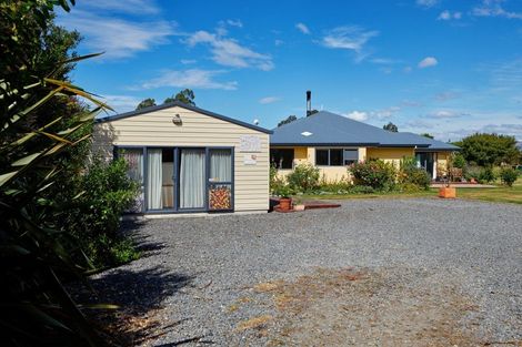 Photo of property in 103 Harnetts Road, Kaikoura Flat, Kaikoura, 7371