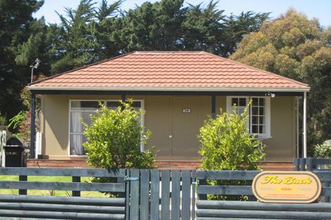 Photo of property in 58 Rotten Row, Waikuku Beach, 7473